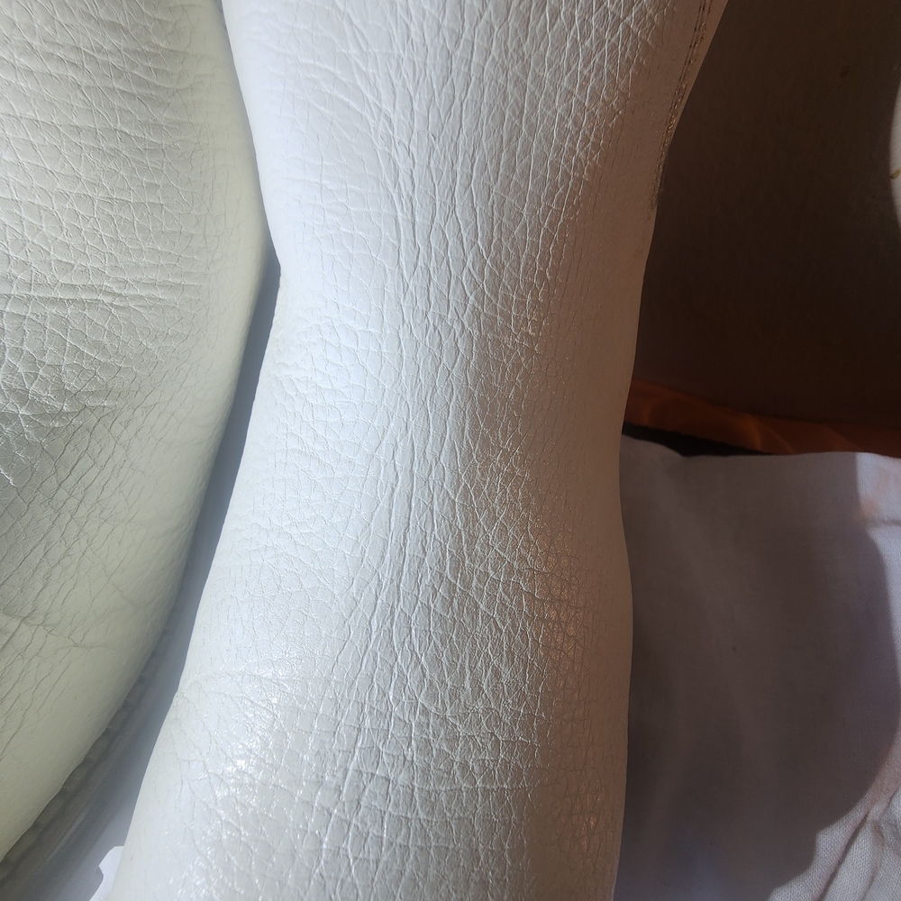 Elegant Cream Ankle Boots Used - Picture 5 of 9